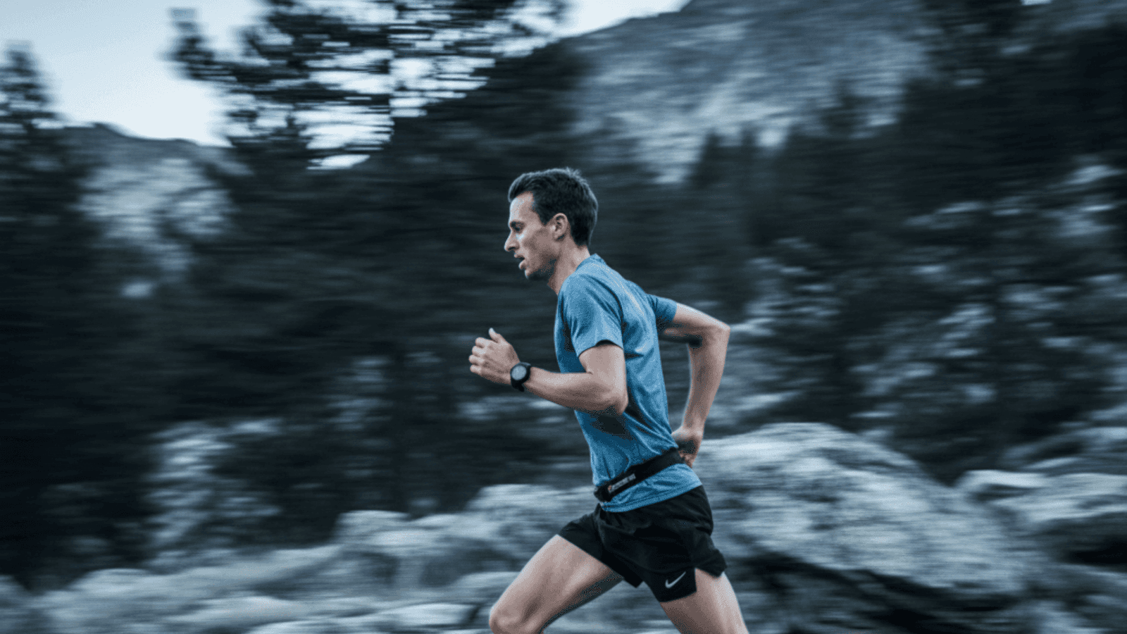 Ta foulée te freine sans que tu le saches : le paradoxe de la vitesse en trail