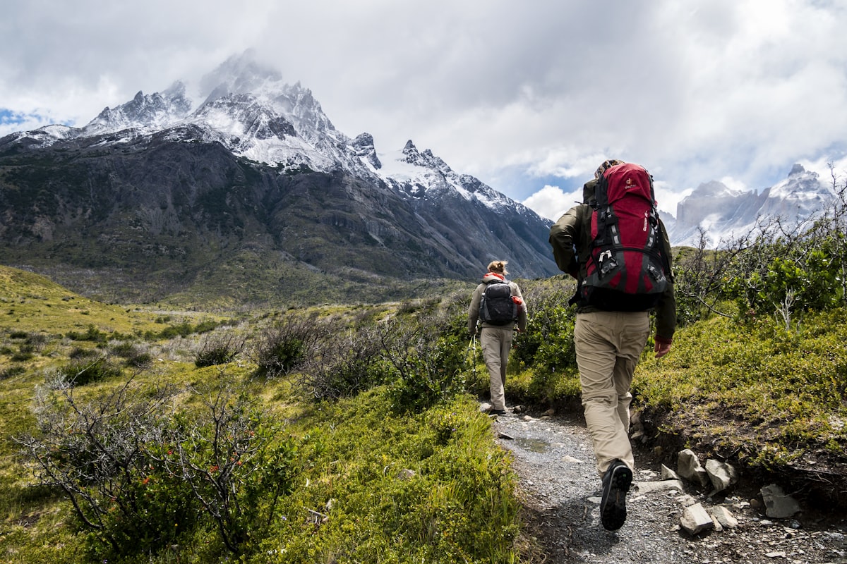 Technique de descente en trail : 7 clés pour progresser et gagner du temps